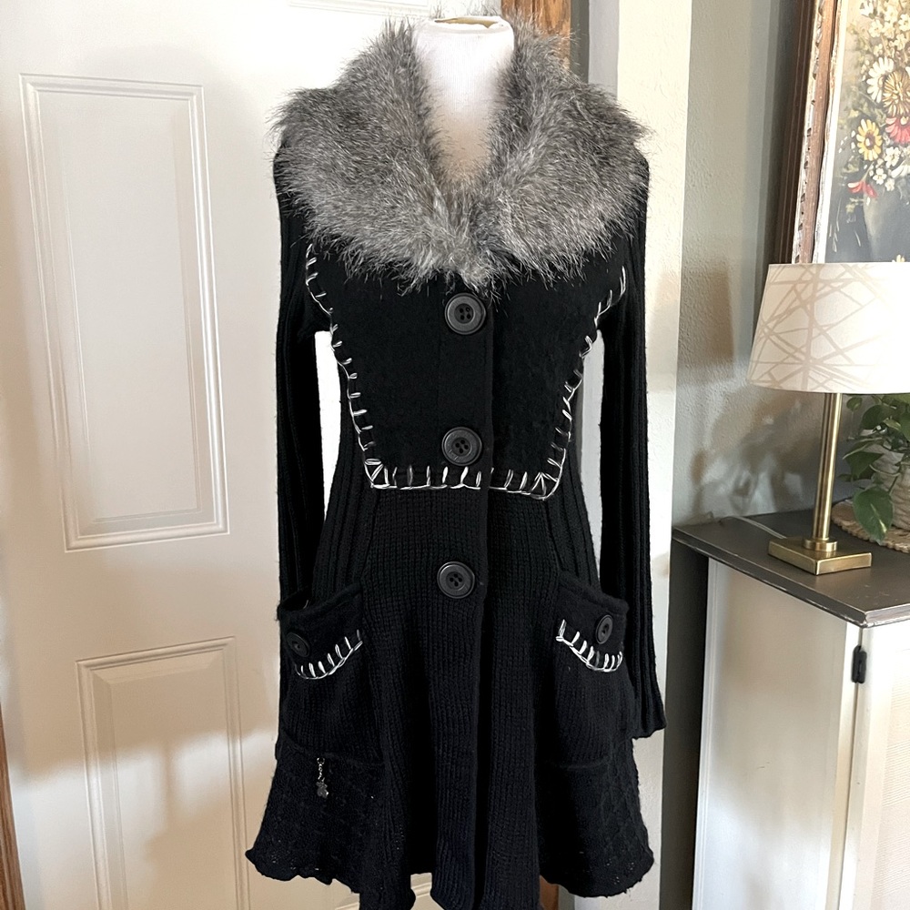 Roz & Ali Black with Gray Fur Cardigan